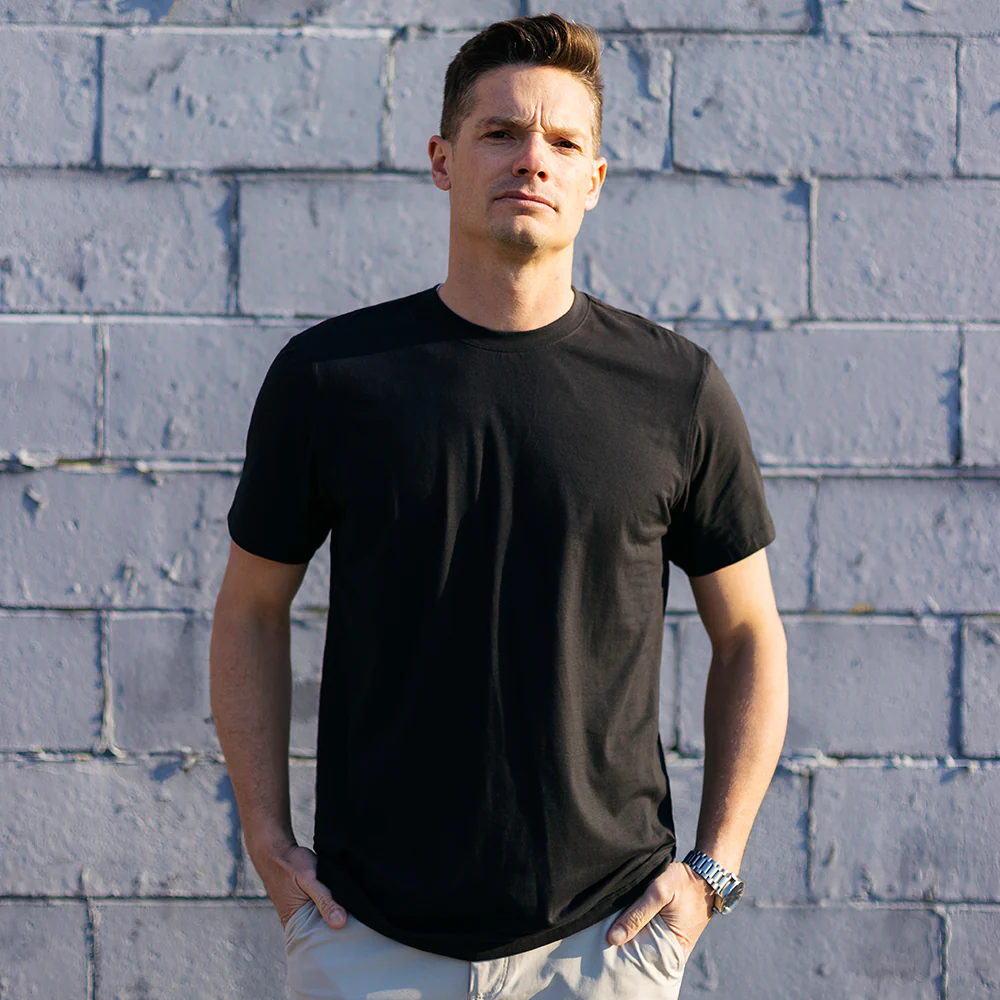 10200 The Aprés - Men's T-Shirt - Image 13