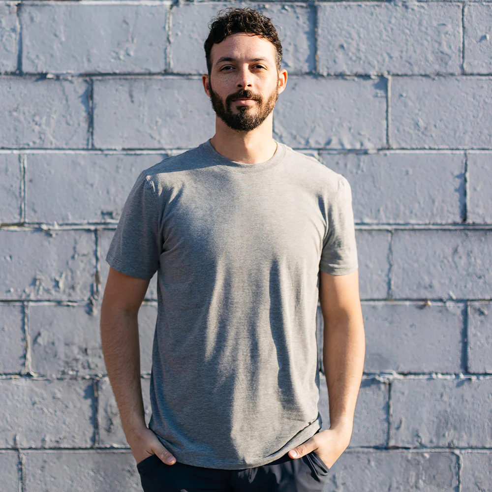 10200 The Aprés - Men's T-Shirt - Image 48