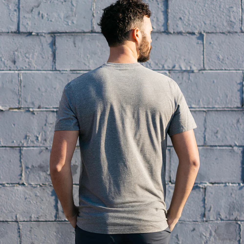10200 The Aprés - Men's T-Shirt - Image 49